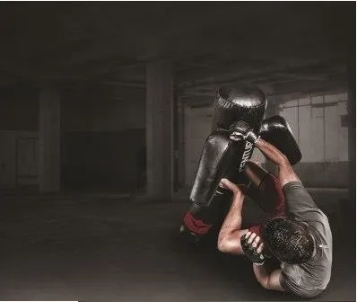 Многофункциональный спарринг-манекен Century Версус 2