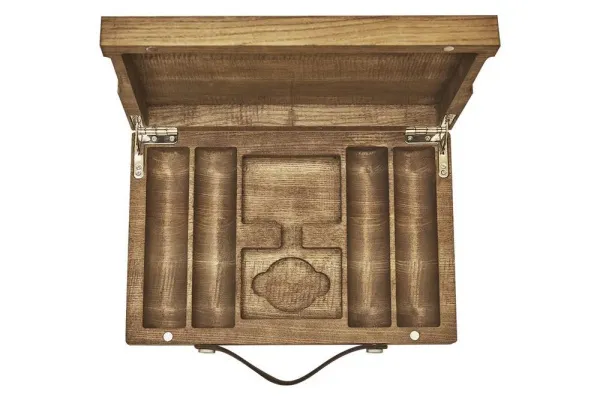 Набор для покера Crown на 200 фишек в кейсе из ясеня, Partida