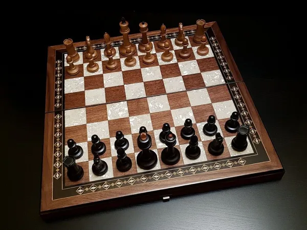 Шахматы "Классика" орех складные