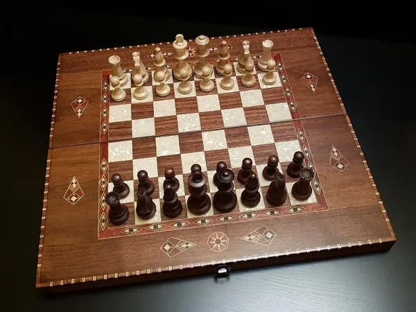 Шахматы - нарды "Константа 50 см" орех антик