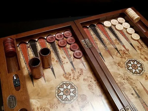 Нарды подарочные "Азия" клен антик