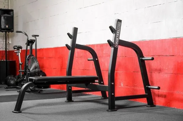 Олимпийская горизонтальная скамья для жима
