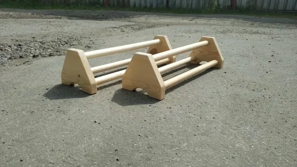 Стоялки деревянные напольные