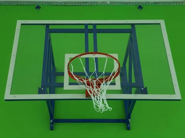 Щит баскетбольный 1800х1050 мм профессиональный из оргстекла (для ферм и стоек)