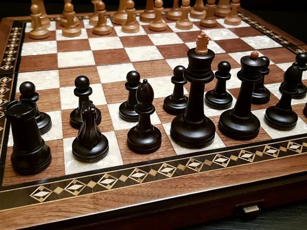 Шахматы "Классика" орех складные