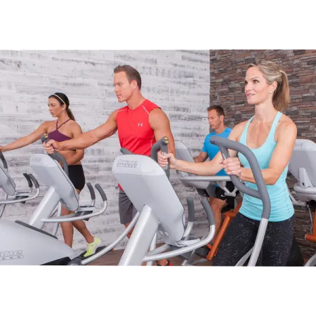 Эллиптический тренажер Octane XT3700 с консолью Smart