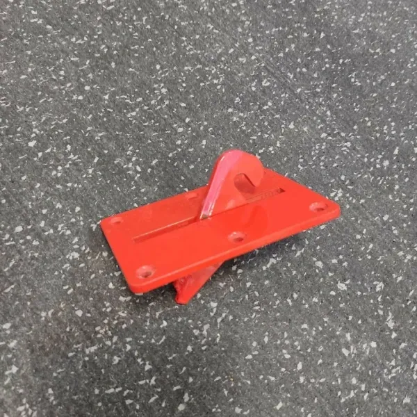 Крепление для козлов, коней (со скрытым креплением для пола)