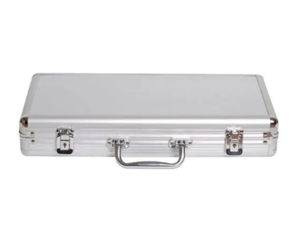 Набор для покера Ultimate 2.0 на 300 фишек.