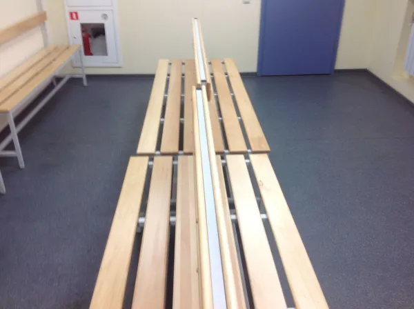 Скамейка для раздевалки со спинкой двухсторонняя