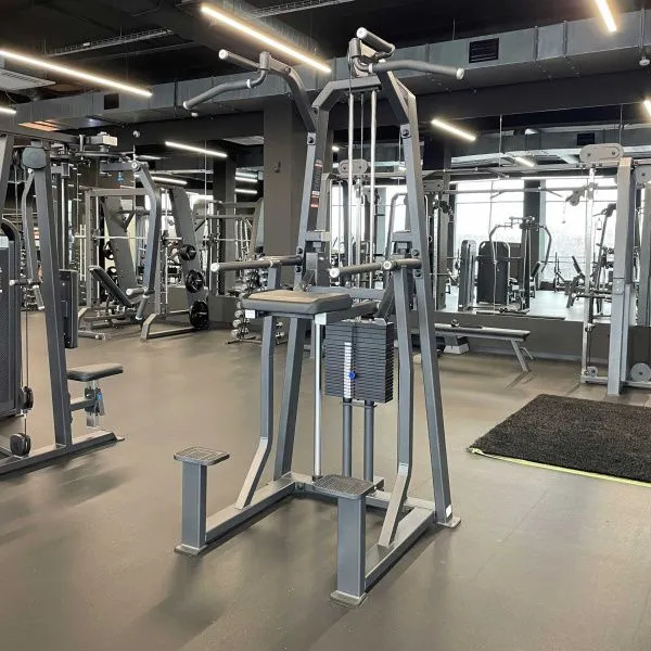 U3009C Турник, брусья с противовесом. Стек 88 кг