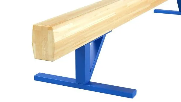 Бревно гимнастическое низкое из деревянного бруса постоянной высоты