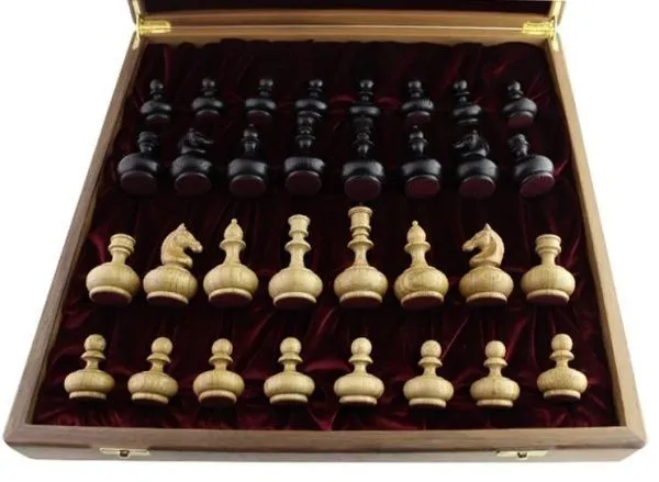 Шахматы "Вудгейм" дуб