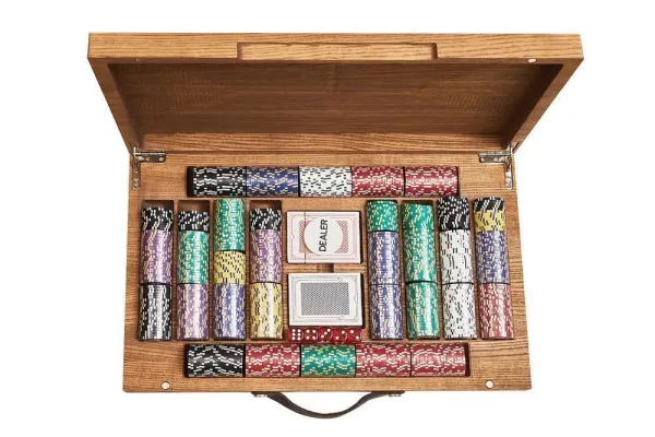 Набор для игры в покер Royal Flush на 600 фишек в кейсе из ясеня, Partida