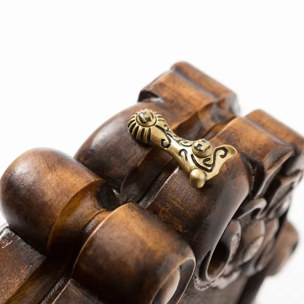 Нарды резные "Битва со Львом" орех, Haleyan