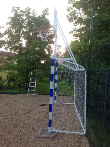 Ворота гандбольные для улицы с баскетбольным щитом из оргстекла