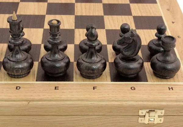 Шахматы "Вудгейм" дуб