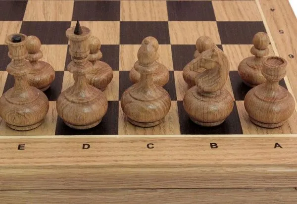 Шахматы "Вудгейм" дуб