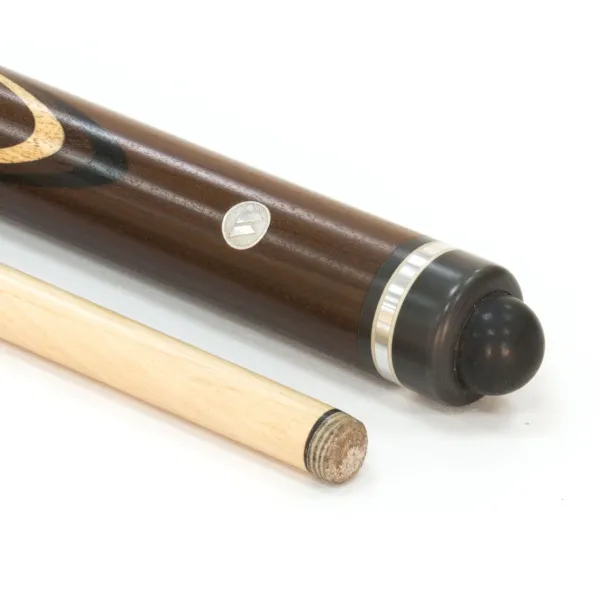 Двухсоставной бильярдный кий для русской пирамиды Weekend "Классика" (термограб, коричневый, черный, белый) 13 запилов