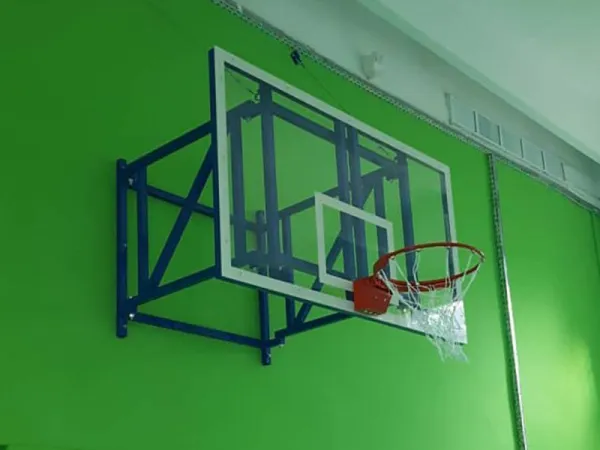 Щит баскетбольный 1800х1050 мм профессиональный из оргстекла (для ферм и стоек)