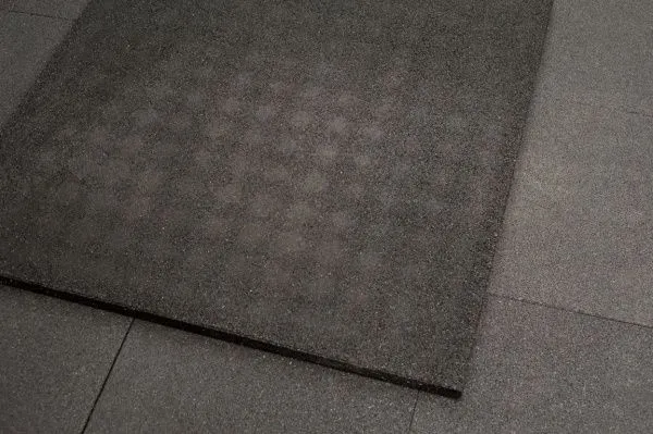 Напольное резиновое покрытие 1000х1000х30 мм ECO (цвет - черный)