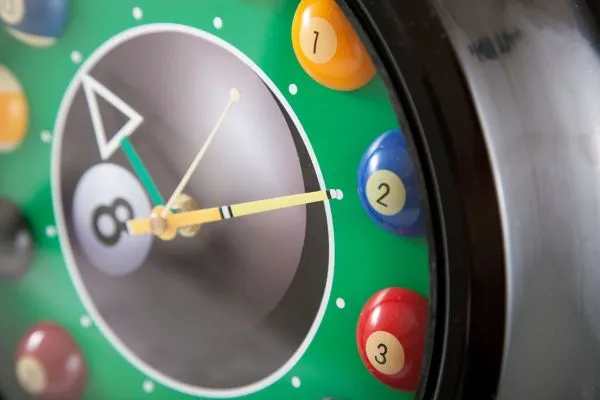 Часы настенные «12 шаров» D30 см (черные), металл