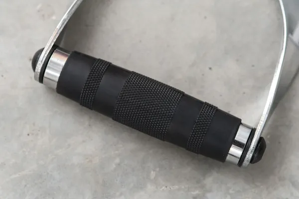 Рукоятка для тяги закрытая (дельта, бицепс, трицепс)