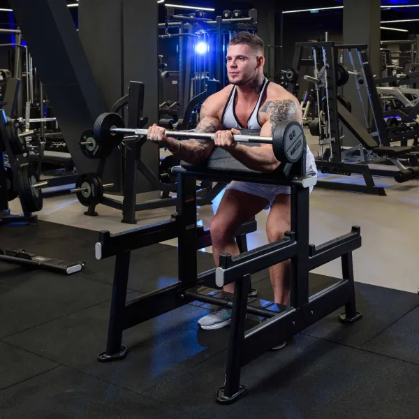 E7044 Скамья для бицепса. Скамья Скотта