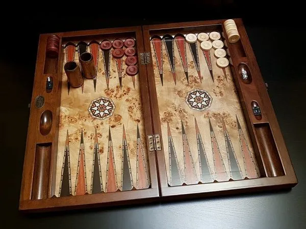 Нарды подарочные "Азия" клен антик