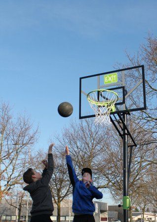 Мобильная баскетбольная стойка Звездa