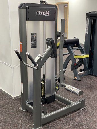 Тренажер для ягодичных мышц (радиальный)