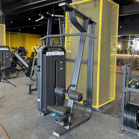 E7012JZ Тяга сверху. Вертикальный блок. Стек 135 кг