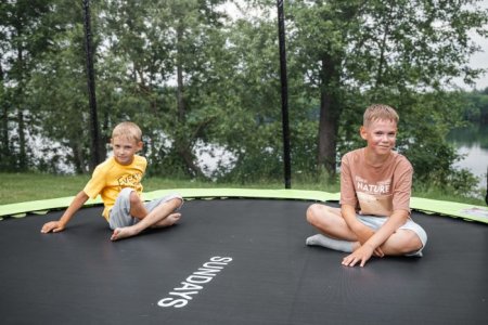 Батут Sundays Champion-D374 (с ограждением)