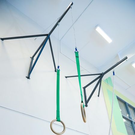 Консоль для канатов и шестов (графит), вынос 2 м ZAVODSPORTA