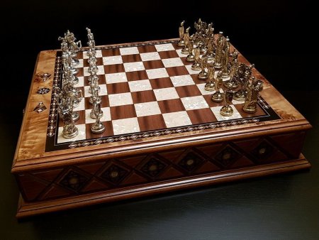 Шахматы подарочные "Аристократ" клен антик