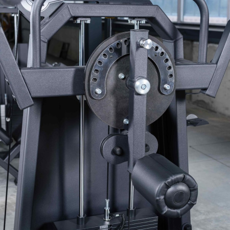 A2011 Отведение – Приведение ног стоя. Махи ногами. Стек 100 кг