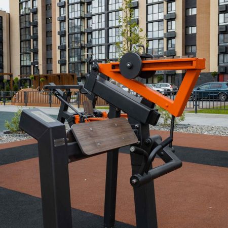 P-1811 Уличный тренажер Бицепс-машина с переменной нагрузкой ZAVODSPORTA