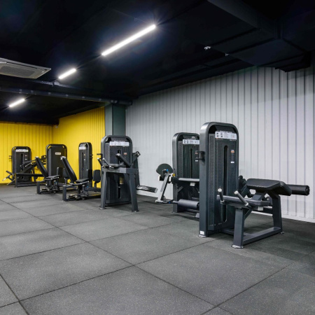 U3024D Глют-машина. Ягодичные. Стек 49 кг