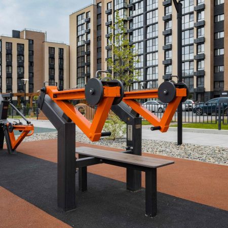 P-1800 Уличный тренажер Жим лежа с переменной нагрузкой ZAVODSPORTA