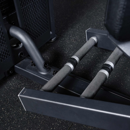 U3021D Сведение/Разведение ног сидя. Стек 95 кг