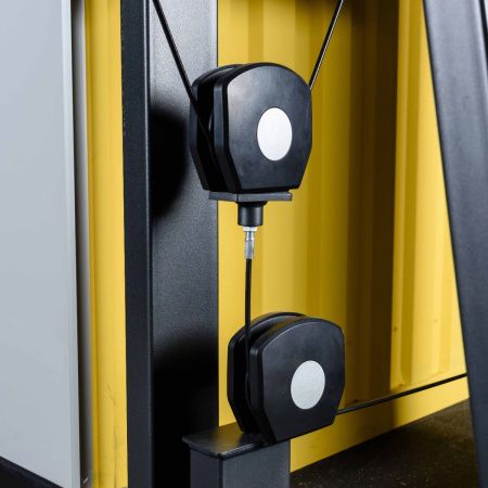 U3005D Дельт-машина. Стек 56 кг