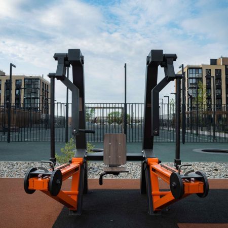 P-1812.1 Уличный тренажер Жим сидя с переменной нагрузкой ZAVODSPORTA