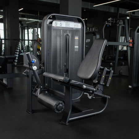 E7002JZ Разгибание ног сидя. Стек 135 кг