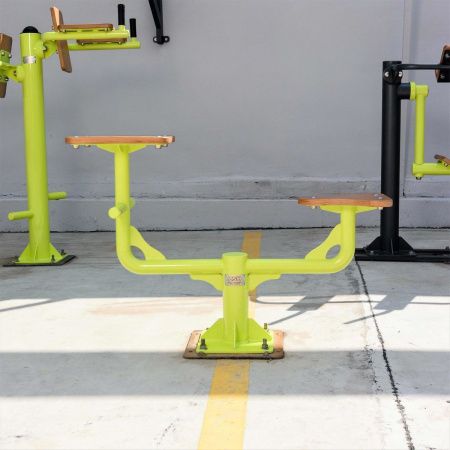 F-1703 Уличный тренажер Растяжка сидя с мерной шкалой ZAVODSPORTA