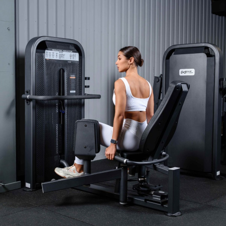 U3021D Сведение/Разведение ног сидя. Стек 95 кг