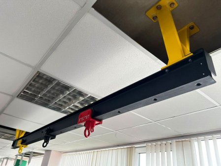 Рельса для подвесных снарядов, L=2 метра