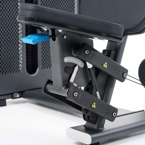 E7006JZ Жим от плеч. Стек 135 кг