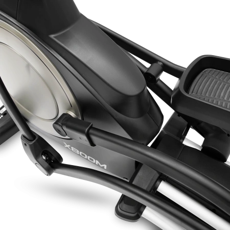 Эллиптический тренажер с автонаклоном профессиональный BRONZE GYM X800M