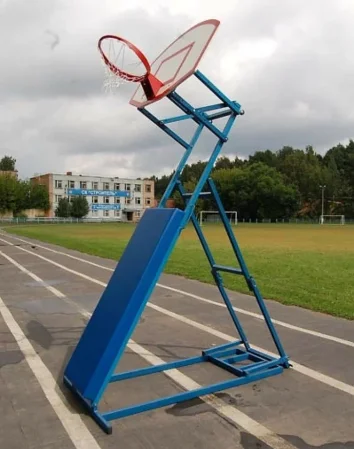 Стойка стритбольная складная с фанерным щитом, кольцом, сеткой и защитой Street