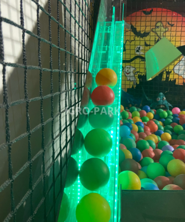 Экскаватор "Mini Excavator" с ограждением и игрой