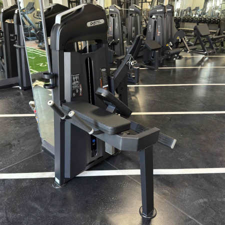 U3024C Глют-машина. Ягодичные. Стек 49 кг